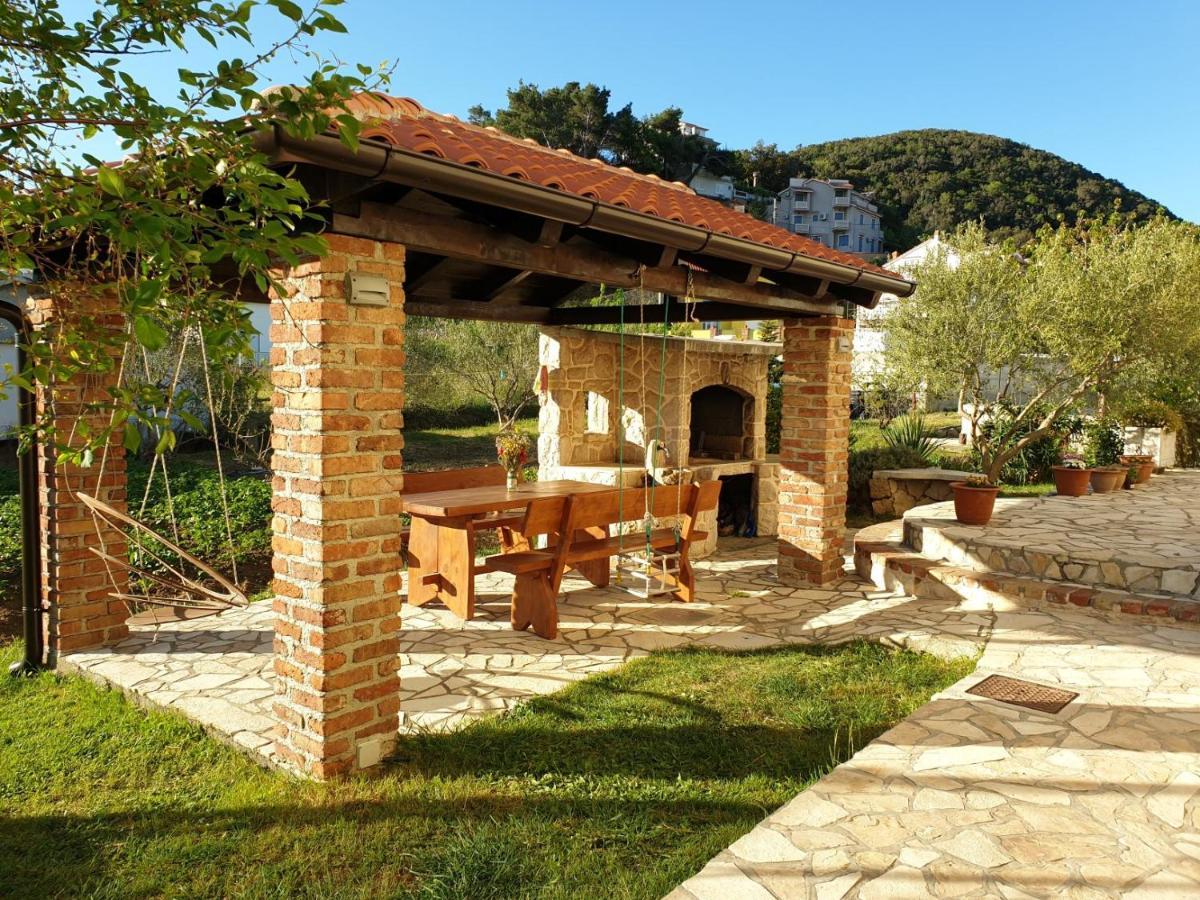 Apartments Batistic Supetarska Draga Dış mekan fotoğraf