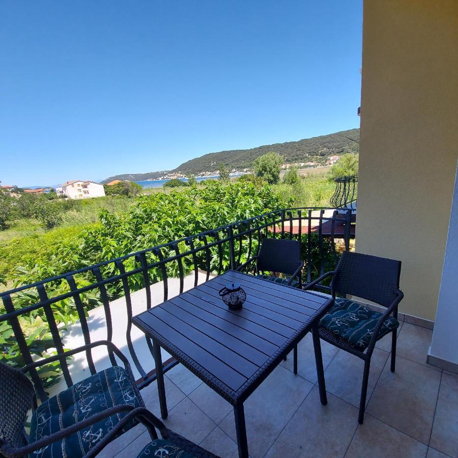 Apartments Batistic Supetarska Draga Dış mekan fotoğraf