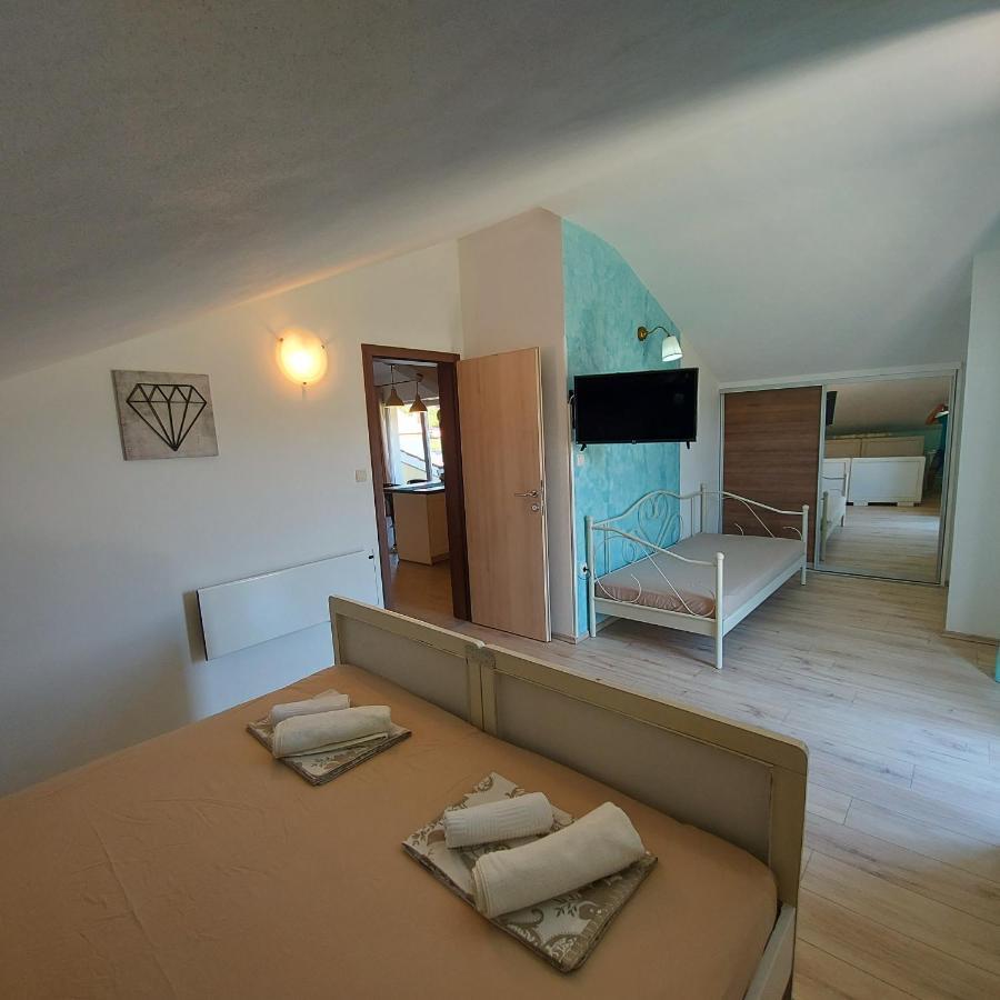 Apartments Batistic Supetarska Draga Dış mekan fotoğraf